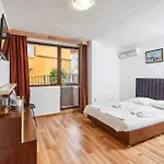 Koral Hotel