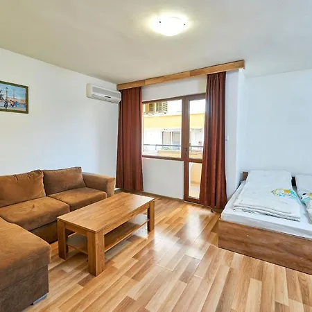 Koral מלון פרימורסקו