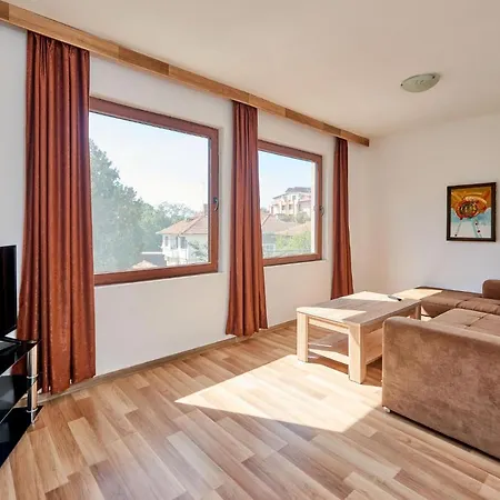 Koral 2* פרימורסקו