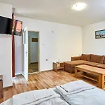Hotel Koral 2*