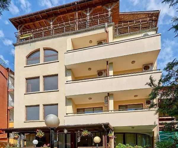 Koral 2* Πριμόρσκο